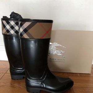 Burberry Crosshill Rain/Weather Boots